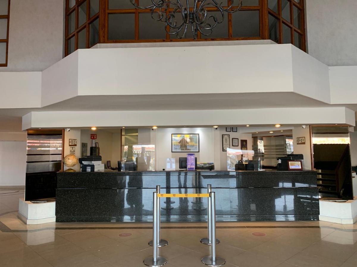 Fastos Hotel Monterrey Luaran gambar