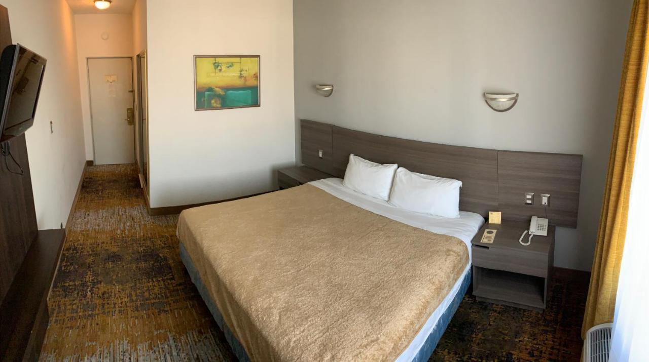 Fastos Hotel Monterrey Luaran gambar