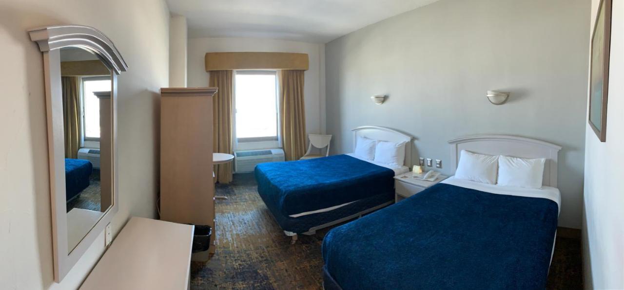 Fastos Hotel Monterrey Luaran gambar