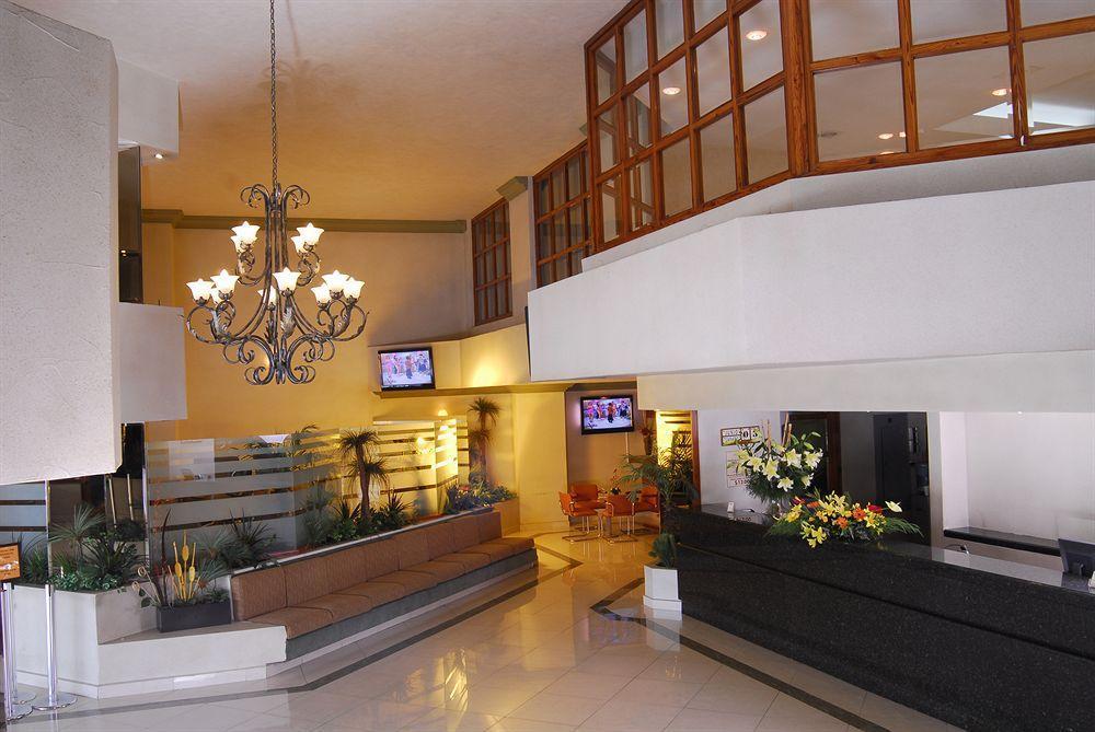 Fastos Hotel Monterrey Luaran gambar