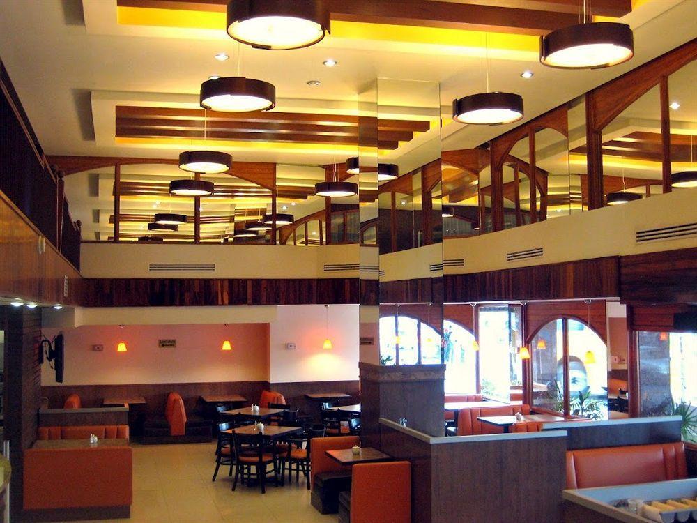 Fastos Hotel Monterrey Luaran gambar