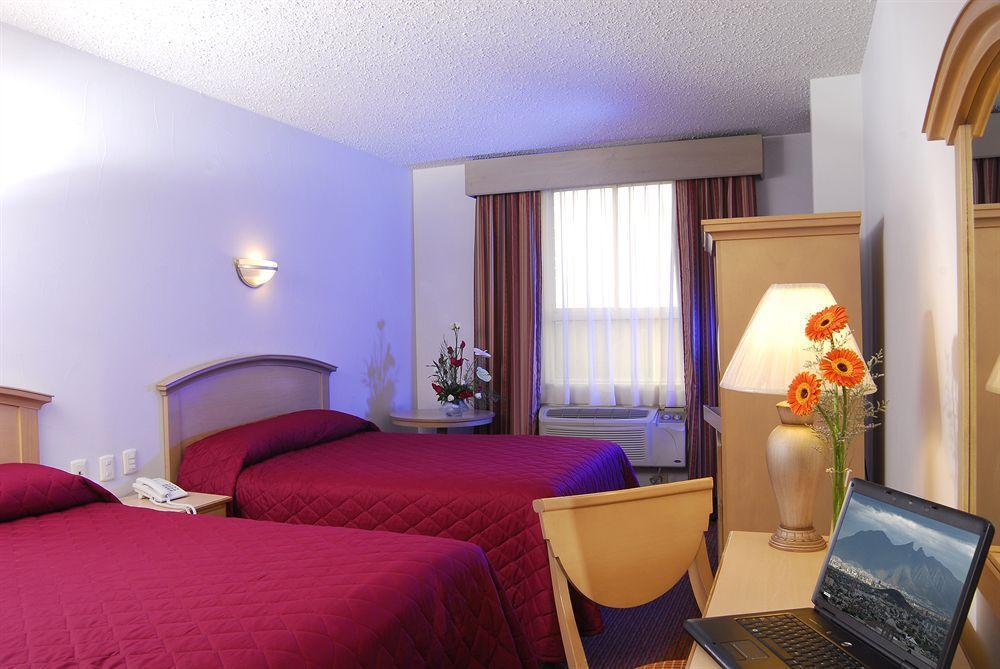 Fastos Hotel Monterrey Luaran gambar
